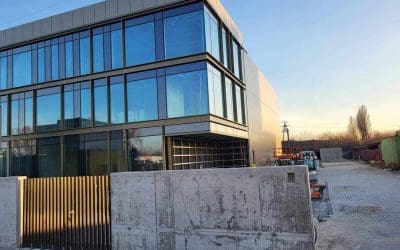 Hala z biurem Warszawa