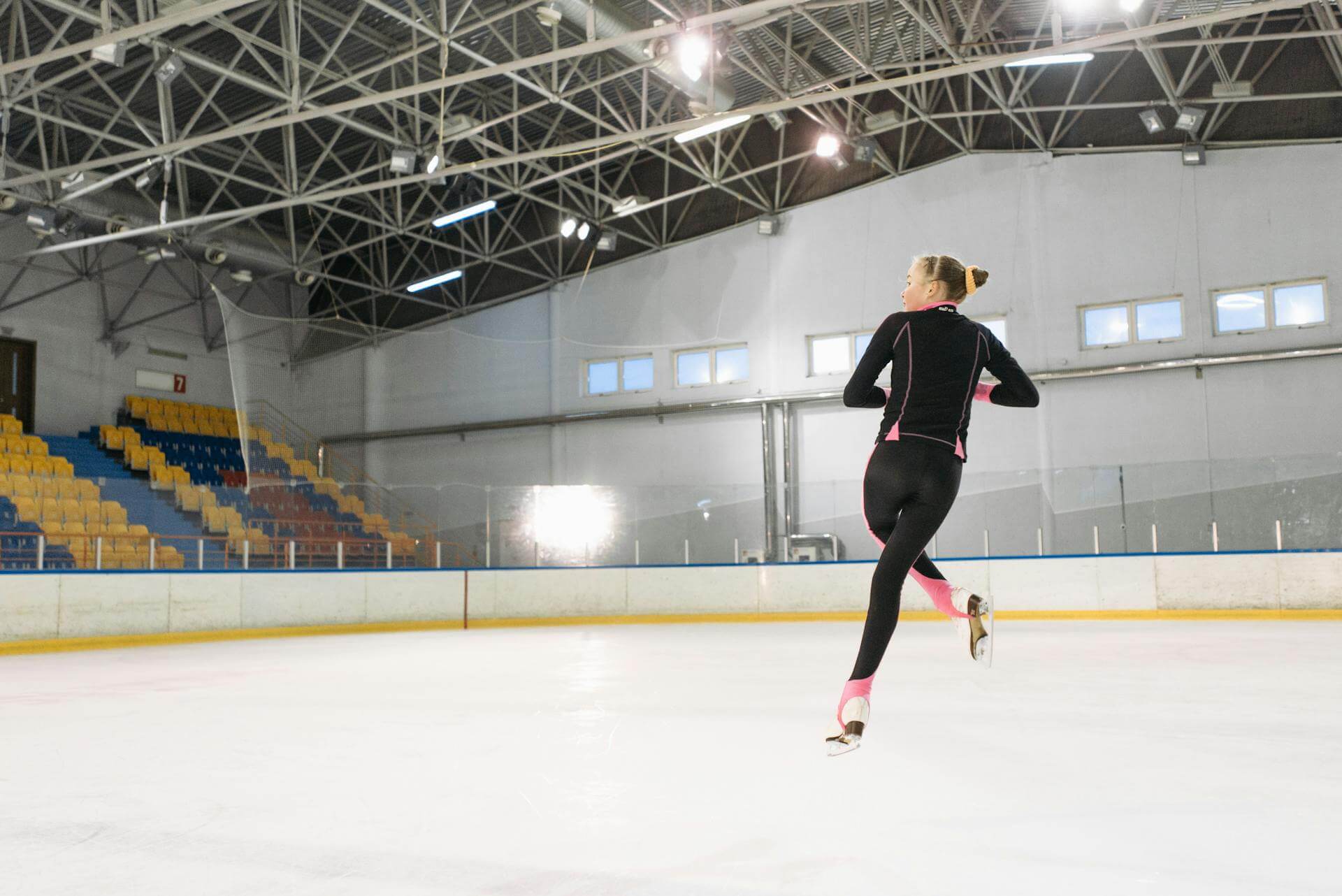 areny sportowe konstrukcje stalowe
