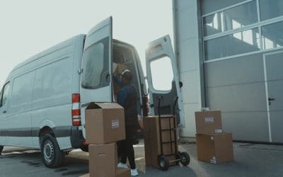 Koszty budowy hali stalowej – co&nbsp;wpływa na&nbsp;cenę i&nbsp;jak zoptymalizować budżet?